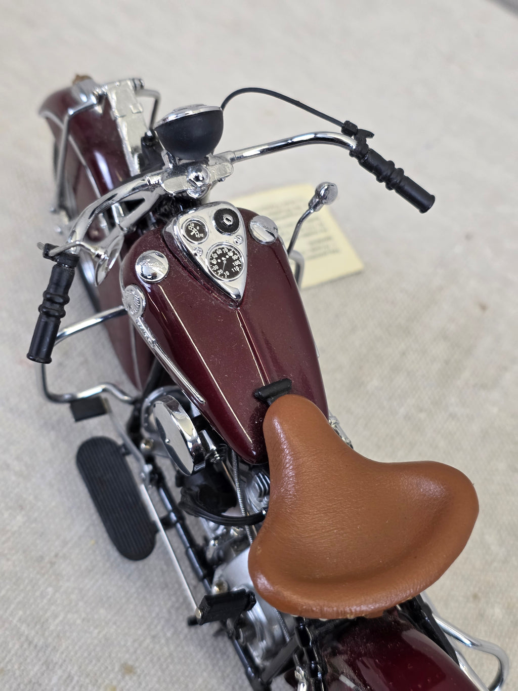 1942 Indian Model 442 Franklin Mint 1/10 Scale Motorcycle