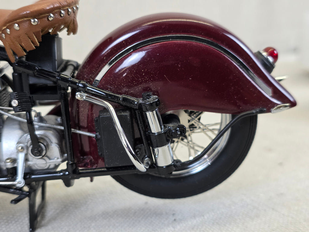 1942 Indian Model 442 Franklin Mint 1/10 Scale Motorcycle