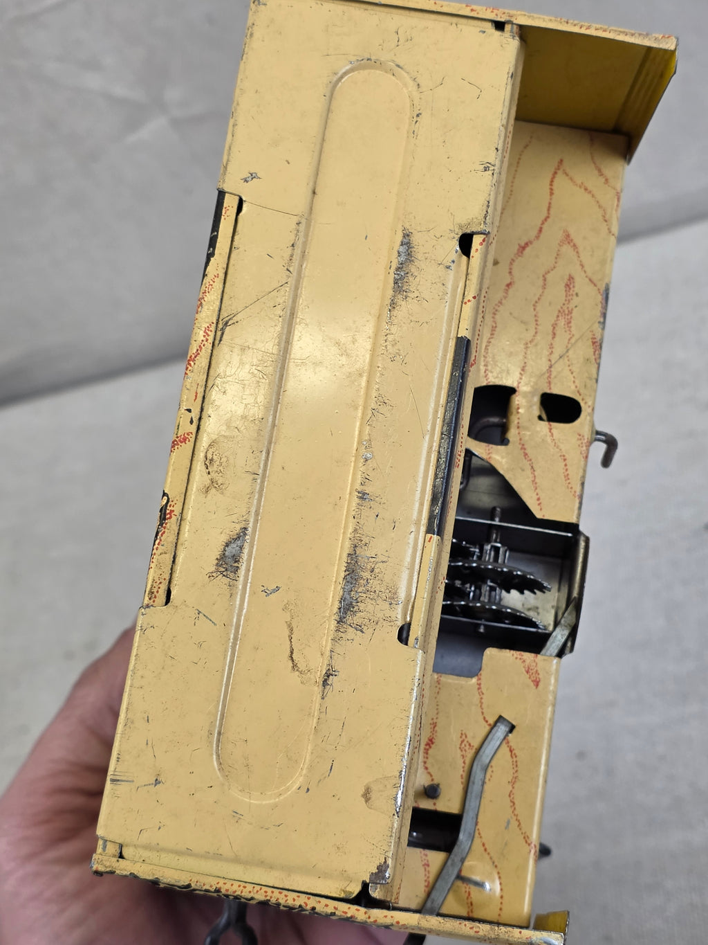 1940's L'il Abner Wind-Up Tin Litho Dogpatch Band