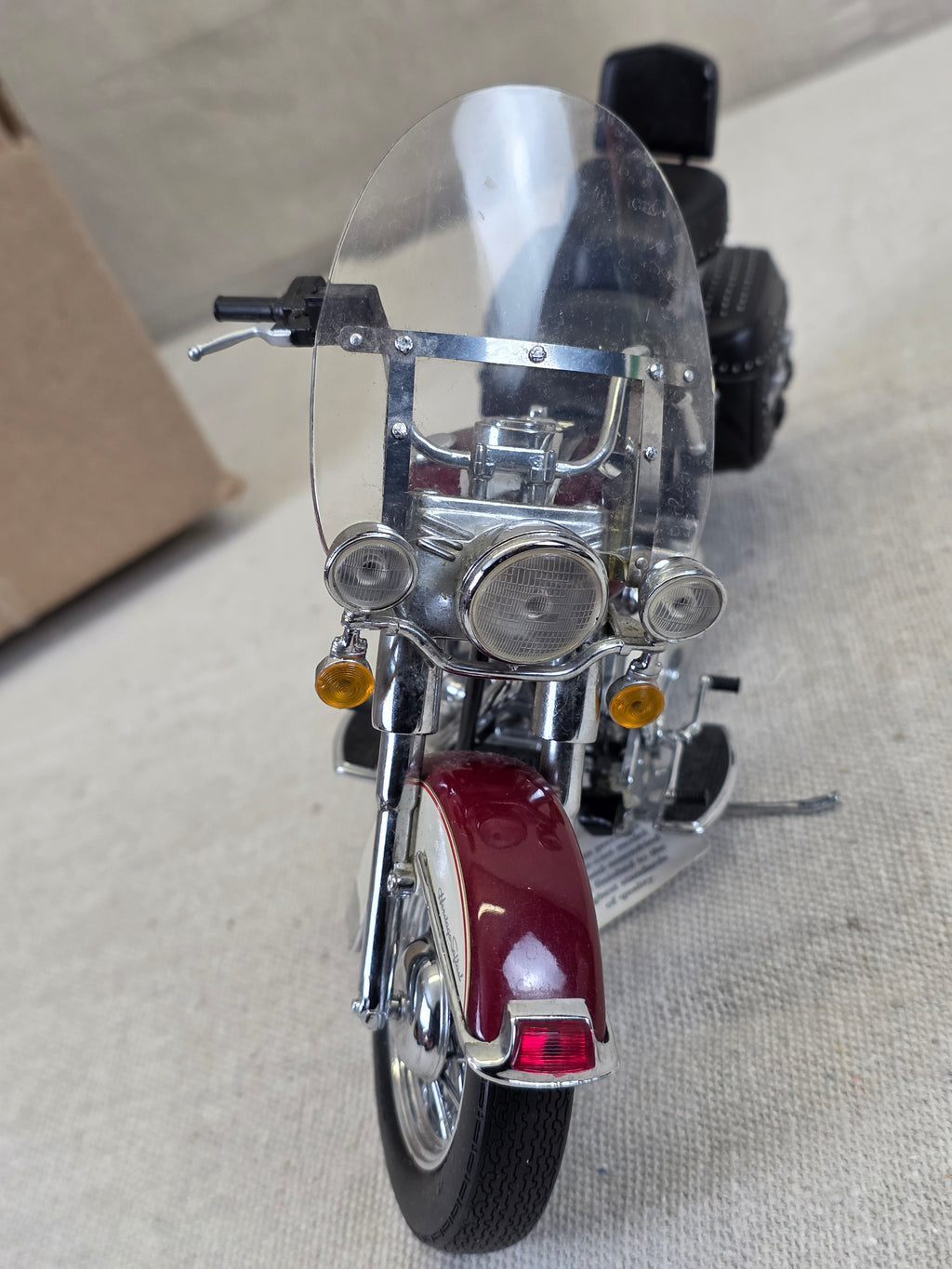 Franklin Mint Harley Davidson Heritage Softail Classic 1/10 Motorcycle