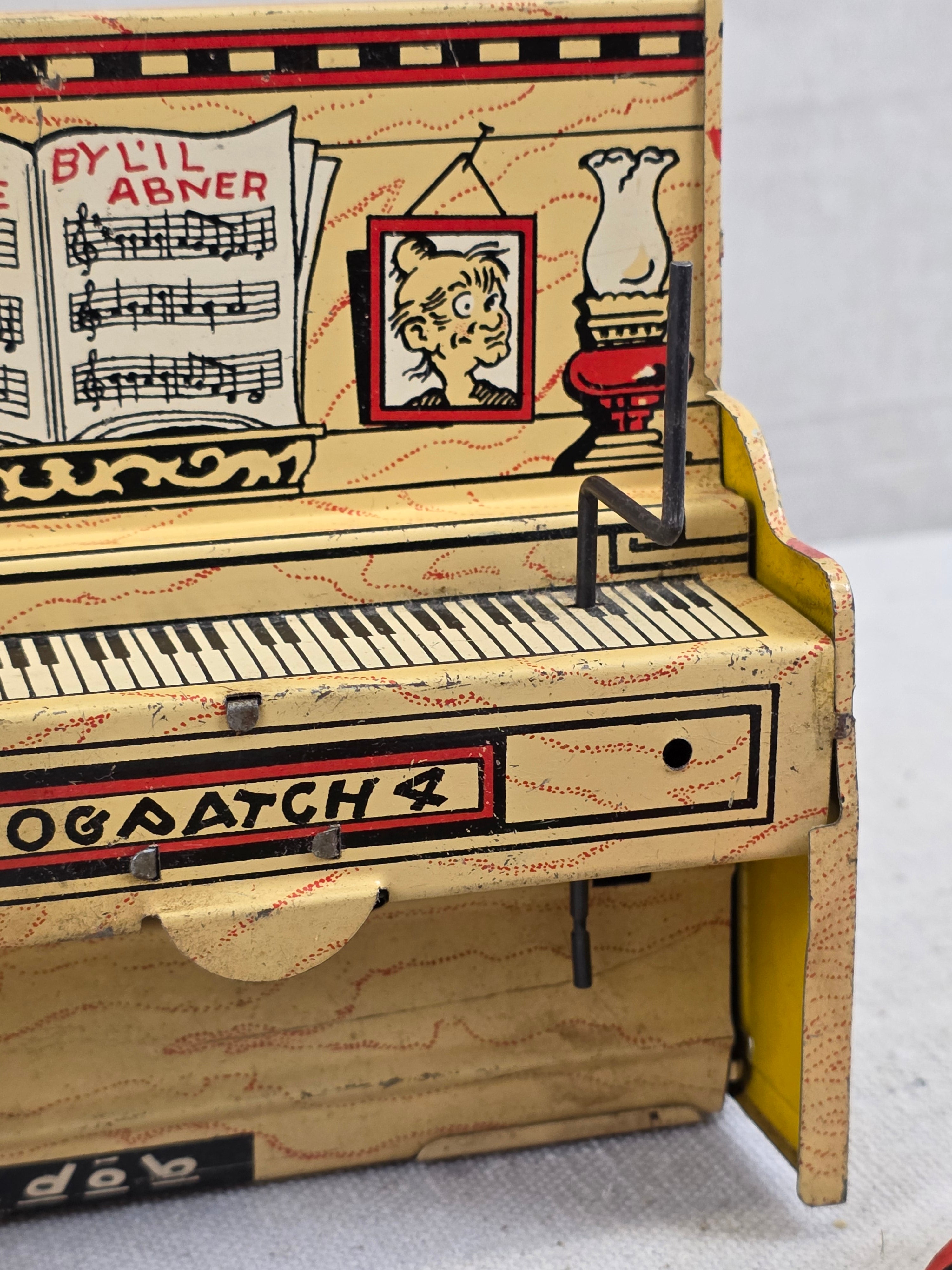 1940's L'il Abner Wind-Up Tin Litho Dogpatch Band