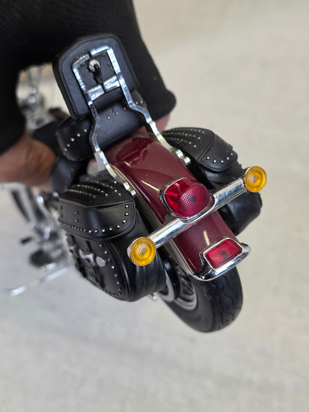 Franklin Mint Harley Davidson Heritage Softail Classic 1/10 Motorcycle