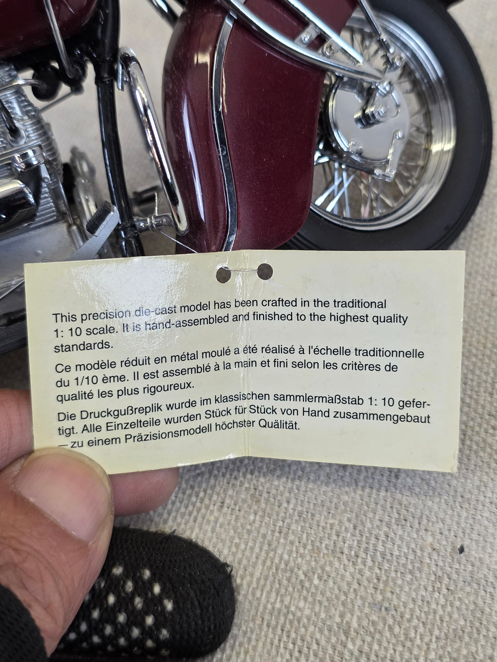 1942 Indian Model 442 Franklin Mint 1/10 Scale Motorcycle