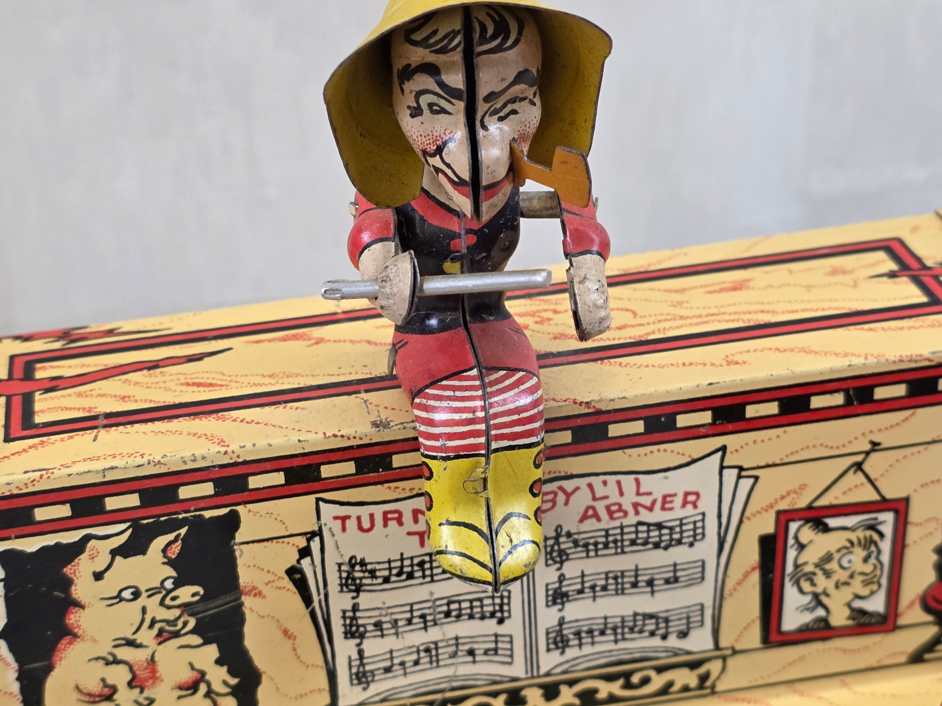 1940's L'il Abner Wind-Up Tin Litho Dogpatch Band