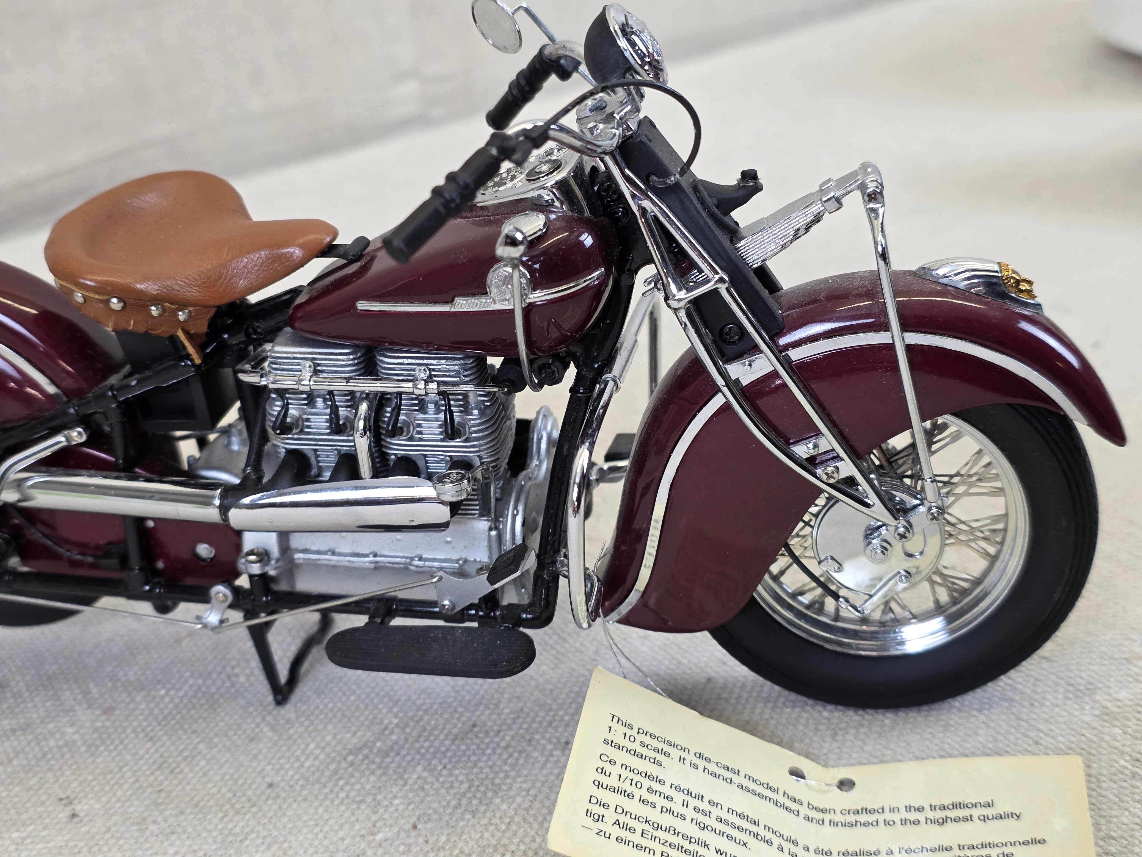 1942 Indian Model 442 Franklin Mint 1/10 Scale Motorcycle