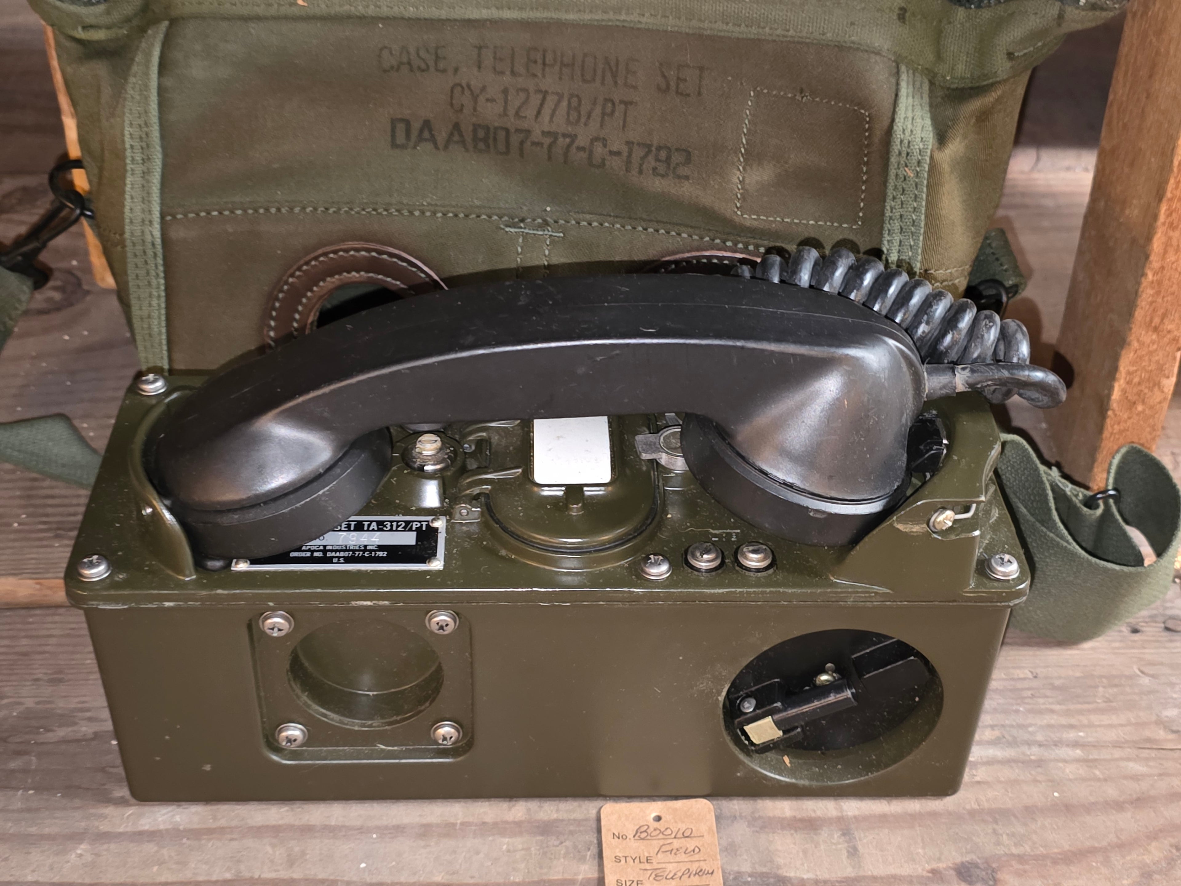 US Army TA-312/PT Field Telephone in Original Box