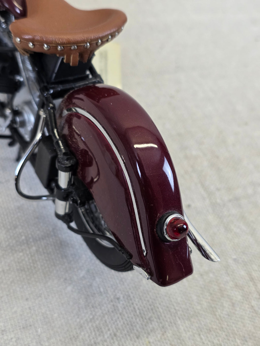 1942 Indian Model 442 Franklin Mint 1/10 Scale Motorcycle